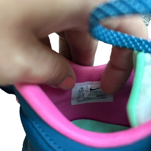 Nike Big Kid Giannis Immortality 2 Basketball Sneakers blue lace up size 5.5 - Picture 6 of 8